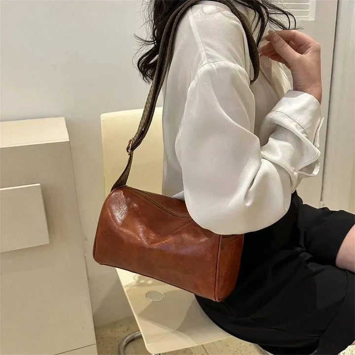 Alexandra - Stylish shoulder bag