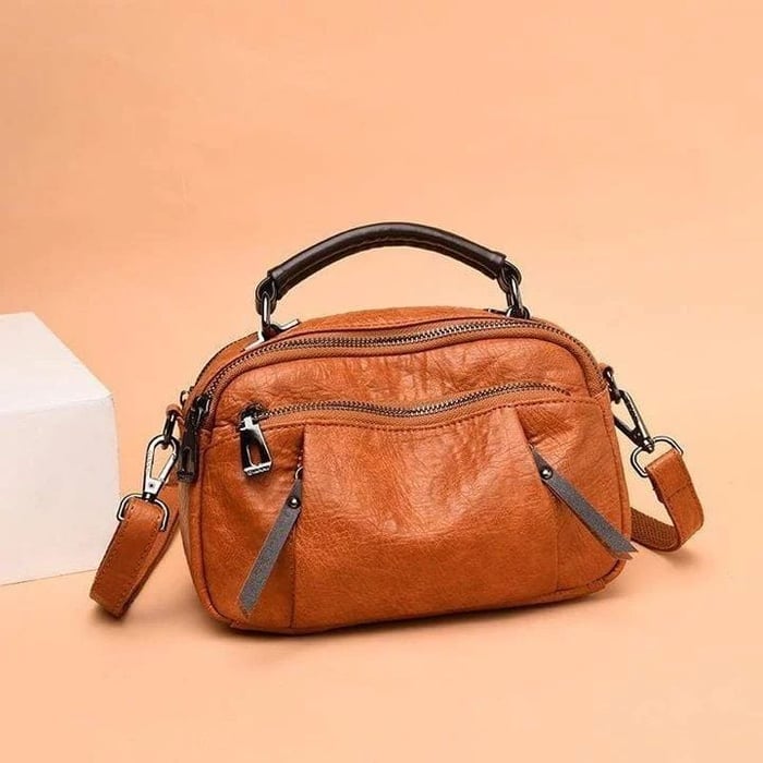 Helena - Small and versatile bag