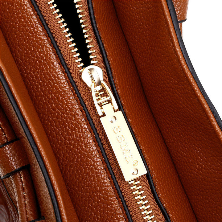 Harriet - Elegant handbag with crocodile embossing