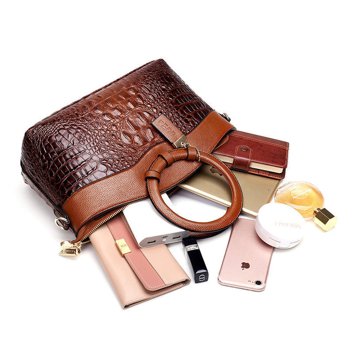 Harriet - Elegant handbag with crocodile embossing